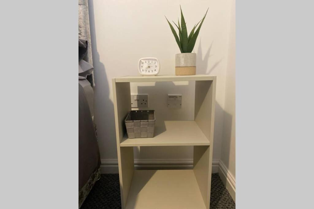 The Onyx Suite - 1 Bed Apartment W/ Free Parking Cardiff Luaran gambar