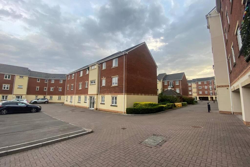 The Onyx Suite - 1 Bed Apartment W/ Free Parking Cardiff Luaran gambar